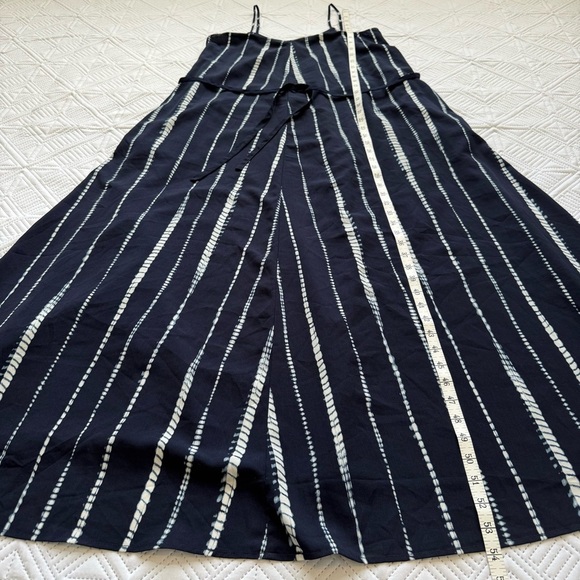 Banana Republic Navy and White Striped Dress Size Small - Picture 5 of 8